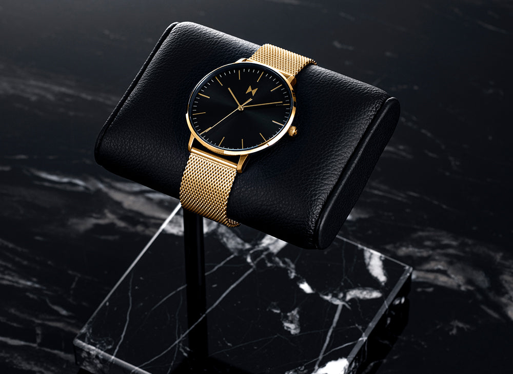 Check Out Lola And The Boys In SPLASH Magazine!