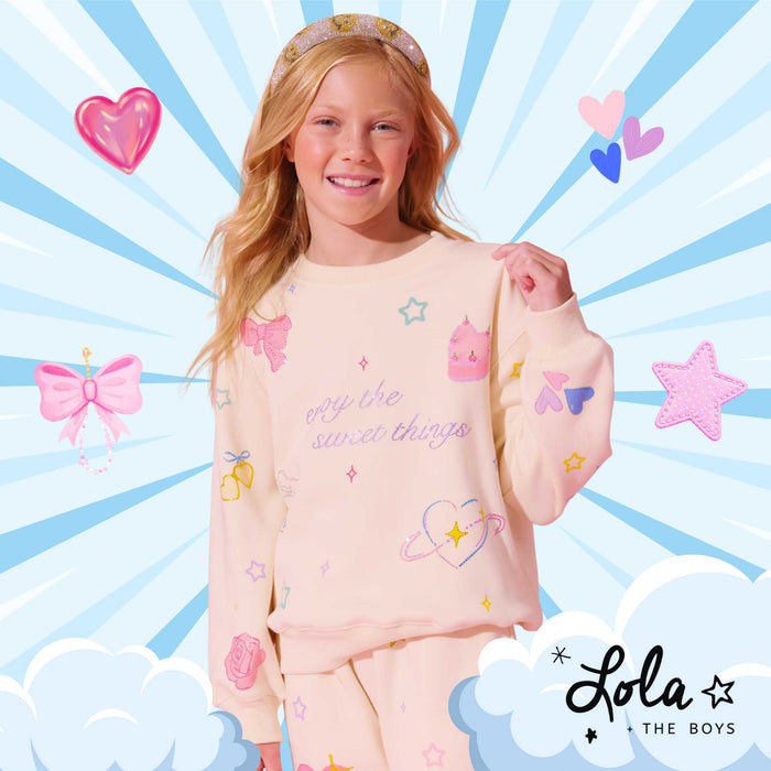 A child wearing the best outfits for kids with sensitive skin made with soft, breathable fabrics for all-day comfort.