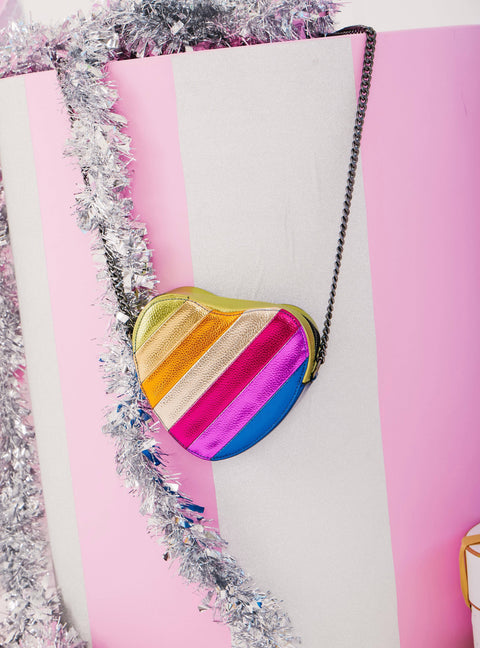 Freehanded a rainbow glitter heart purse! : r/kandi Freehanded a rainbow glitter heart purse! : r/kandi